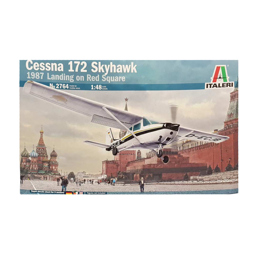 Cessna 172 Skyhawk 1987 Landing on Red Square 1:48 - Italeri