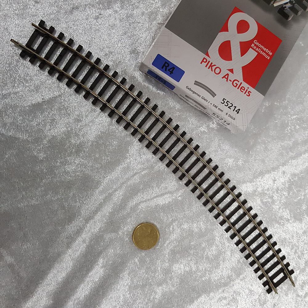 HO Curve Track R4 - PIKO – New England Models and Hobbies