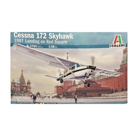 Cessna 172 Skyhawk 1987 Landing on Red Square 1:48 - Italeri