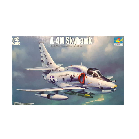 A-4M Skyhawk 1:32 - Trumpeter plastic model kit | Defence Model Supplies